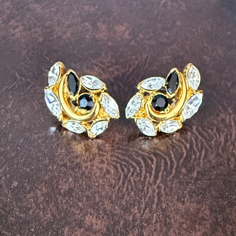 Vintage black crystal faceted goldtone earrings